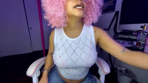 xStarGazingx online show from March 2026 06:10:01 AM