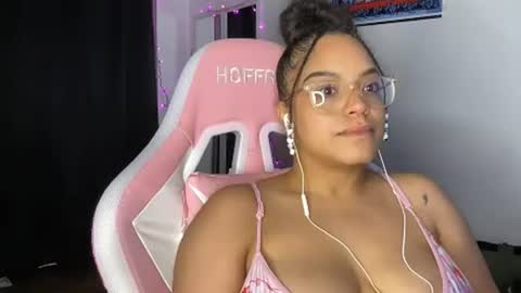 xStarGazingx online show from June 2026 10:12:01 PM