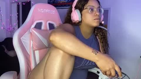 xStarGazingx online show from July 2026 07:01:02 AM