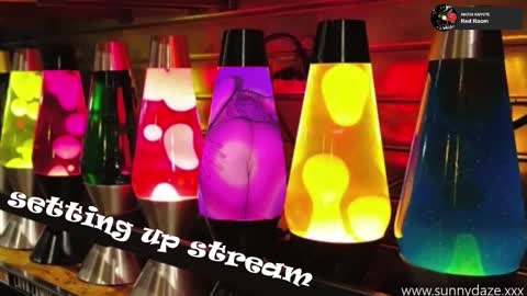 Snapshot of xsunsub chatting on December 2025 11:56:02 PM Sunny Daze online show from December 2025 11:56:02 PM