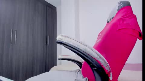 xtalianahotx online show from February 2026 12:31:01 AM