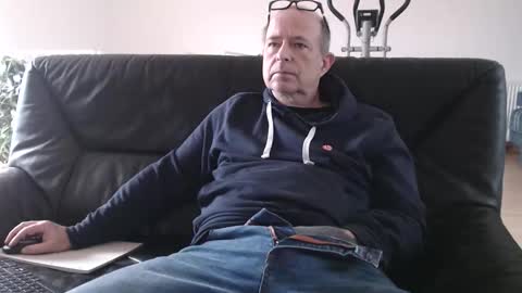 xtommix69 online show from December 2025 10:09:01 AM