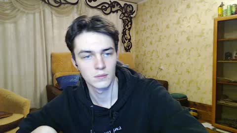 traqqq online show from December 2024 08:58:02 PM