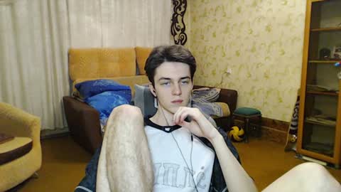 traqqq online show from December 2024 07:52:02 PM