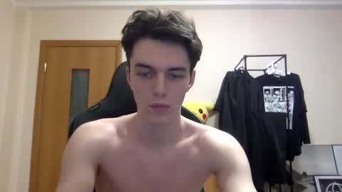 traqqq online show from February 2025 01:20:02 AM