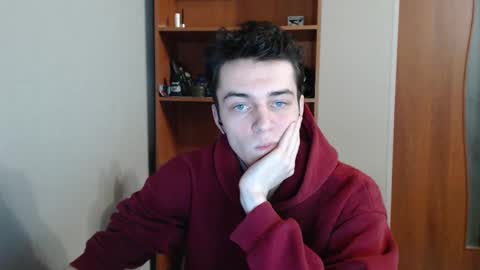 traqqq online show from September 2025 06:19:01 PM