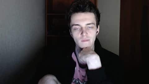 traqqq online show from October 2025 09:45:01 PM