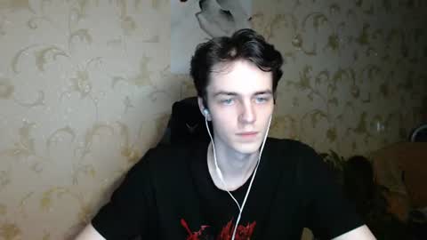 traqqq online show from June 2026 08:43:02 PM