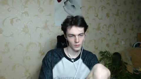 traqqq online show from June 2026 09:29:01 PM