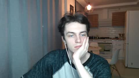 traqqq online show from June 2026 08:42:01 PM