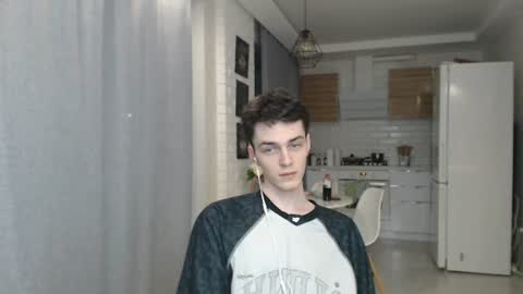 traqqq online show from July 2026 07:20:02 PM