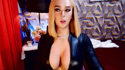 Snapshot of xworldclasskelly chatting on January 2025 01:41:01 PM K E L L Y online show from January 2025 01:41:01 PM