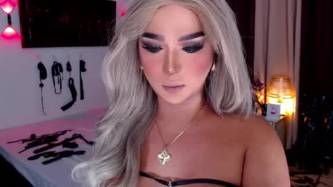 K E L L Y online show from July 2026 06:53:01 AM