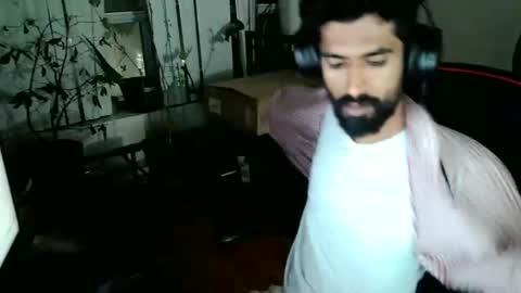 Snapshot of xwuvzyew chatting on December 2024 04:56:02 AM x online show from December 2024 04:56:02 AM