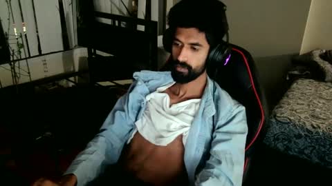 Snapshot of xwuvzyew chatting on December 2024 04:28:02 AM x online show from December 2024 04:28:02 AM