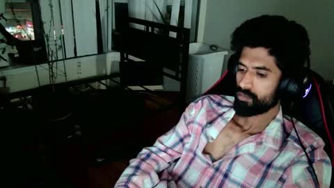 Snapshot of xwuvzyew chatting on December 2024 06:30:02 AM x online show from December 2024 06:30:02 AM