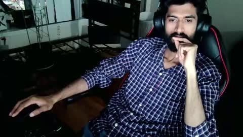 Snapshot of xwuvzyew chatting on December 2024 02:04:01 AM x online show from December 2024 02:04:01 AM