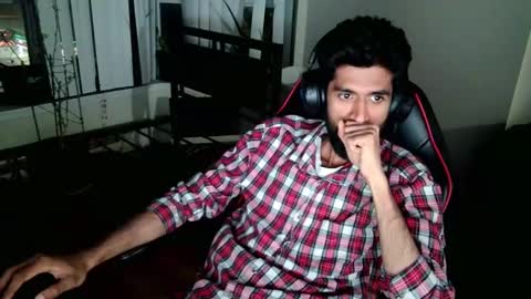 Snapshot of xwuvzyew chatting on December 2024 04:41:01 AM x online show from December 2024 04:41:01 AM