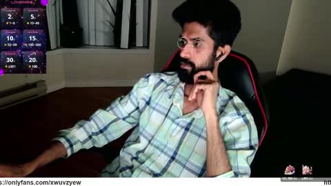 Snapshot of xwuvzyew chatting on December 2024 02:09:02 AM x online show from December 2024 02:09:02 AM