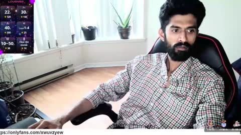 Snapshot of xwuvzyew chatting on December 2024 08:25:02 PM x online show from December 2024 08:25:02 PM