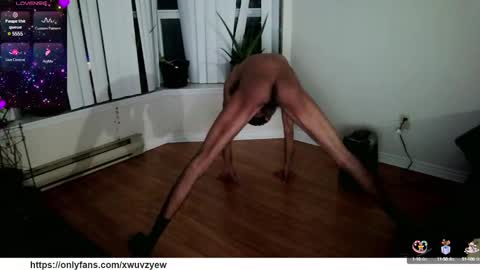 Snapshot of xwuvzyew chatting on January 2025 08:17:01 AM x online show from January 2025 08:17:01 AM