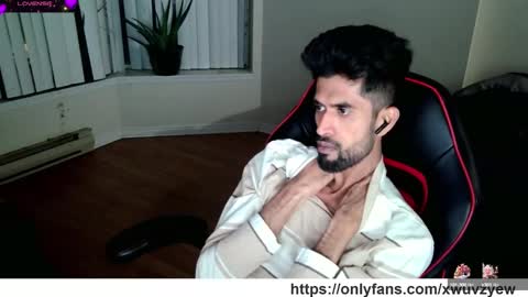 Snapshot of xwuvzyew chatting on January 2025 05:04:02 AM x online show from January 2025 05:04:02 AM