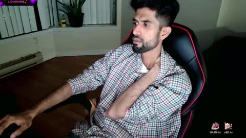 Snapshot of xwuvzyew chatting on January 2025 05:05:01 AM x online show from January 2025 05:05:01 AM