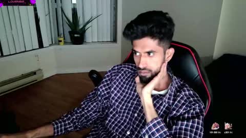 Snapshot of xwuvzyew chatting on January 2025 05:05:02 AM x online show from January 2025 05:05:02 AM