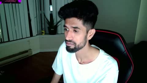 Snapshot of xwuvzyew chatting on January 2025 08:07:02 AM x online show from January 2025 08:07:02 AM