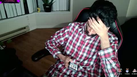 Snapshot of xwuvzyew chatting on January 2025 05:07:02 AM x online show from January 2025 05:07:02 AM