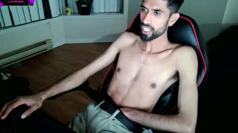 Snapshot of xwuvzyew chatting on January 2025 08:10:02 AM x online show from January 2025 08:10:02 AM