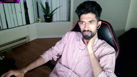 Snapshot of xwuvzyew chatting on January 2025 05:09:01 AM x online show from January 2025 05:09:01 AM