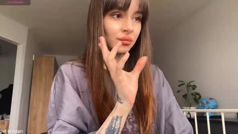 Lily online show from March 2026 11:49:01 AM