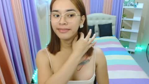 CHLOES ROOM online show from March 2026 06:06:02 AM