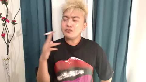 Loyd online show from January 2026 02:43:01 PM