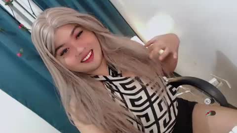 Loyd online show from June 2026 01:47:02 AM