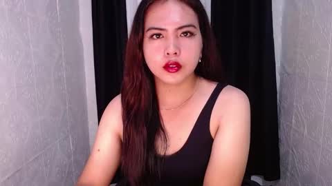 Snapshot of xxhotsexydivinexx chatting on March 2025 01:12:01 AM divine online show from March 2025 01:12:01 AM