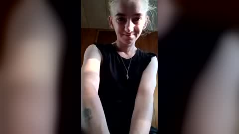 xxjessiebugxx online show from June 2026 10:21:02 PM