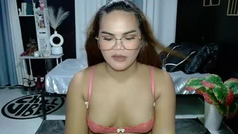 Kylie Smith online show from June 2026 01:10:01 PM