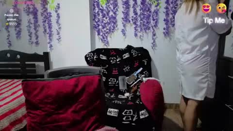 xxmilexx online show from July 2026 10:53:01 AM