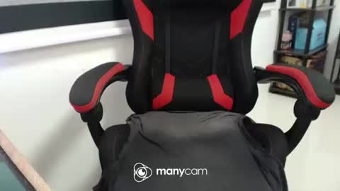  Kaycee  online show from December 2025 10:33:01 AM