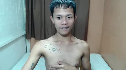 Snapshot of xxronnie chatting on April 2026 05:45:02 AM xxronnie online show from April 2026 05:45:02 AM