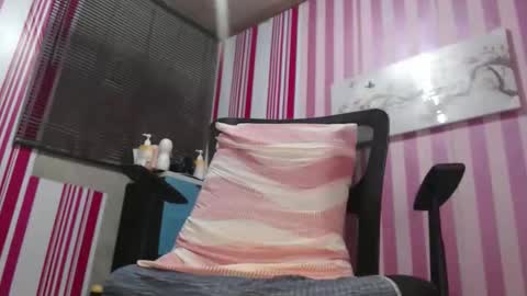 xxrowenatastycockforyouxx online show from September 2025 04:34:02 AM