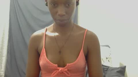 Snapshot of xxsexytalia28 chatting on February 2025 09:25:02 PM xxsexytalia28 online show from February 2025 09:25:02 PM