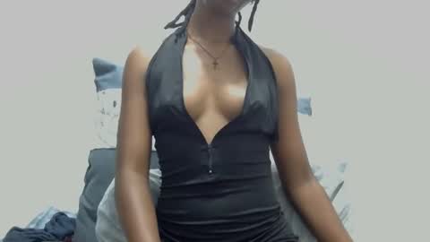 Snapshot of xxsexytalia28 chatting on March 2025 10:10:02 PM xxsexytalia28 online show from March 2025 10:10:02 PM