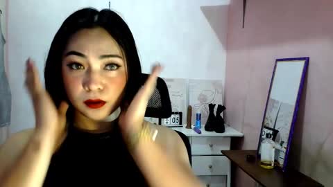 xxslutty kim online show from November 2025 05:52:01 AM