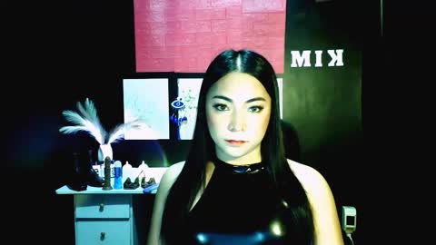 xxslutty kim online show from November 2025 12:13:01 PM