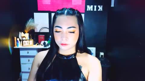 xxslutty kim online show from December 2025 01:55:01 AM