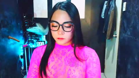 xxslutty kim online show from April 2026 03:15:02 PM