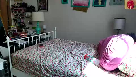 Strawberry Jane online show from April 2026 09:31:01 PM